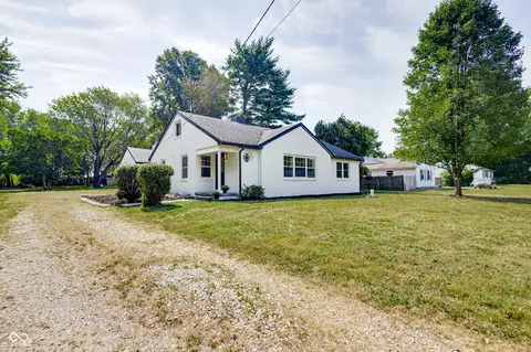 8480 S Honeycreek Rd, Muncie, IN 47302