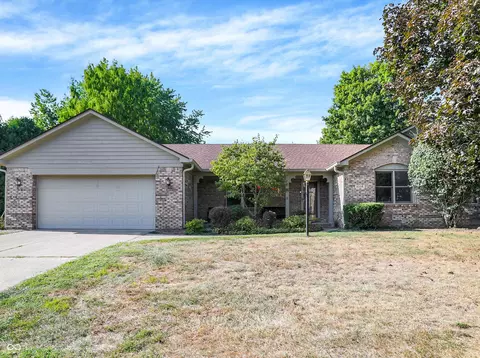 8538 Lockwood Pl, Indianapolis, IN 46217