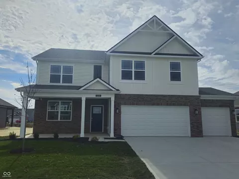 6221 Madera Dr, Whitestown, IN 46075