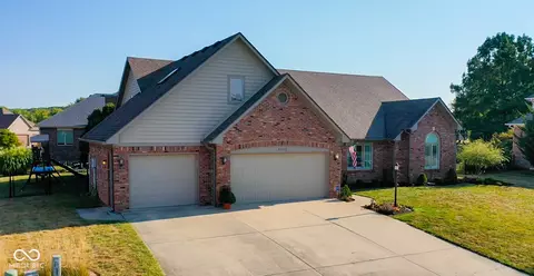 8098 Christopher Ct, Avon, IN 46123