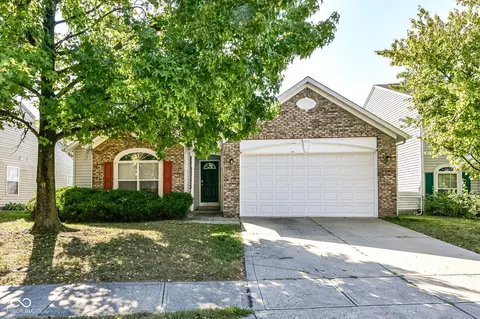 3102 River Shore Pl, Indianapolis, IN 46208