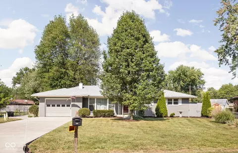 6938 W Lockerbie Dr, Indianapolis, IN 46214