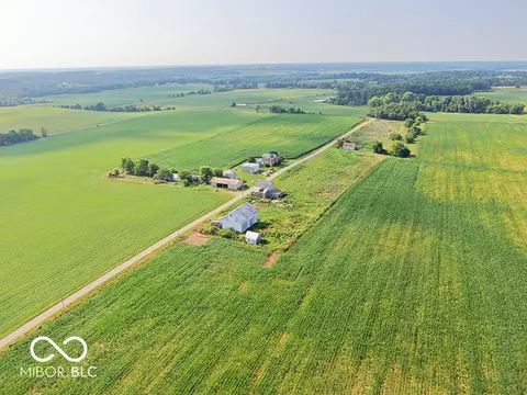 4764 S 365 E, Connersville, IN 47331