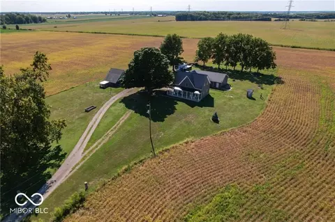 1502 S Stringtown Rd, Covington, IN 47932