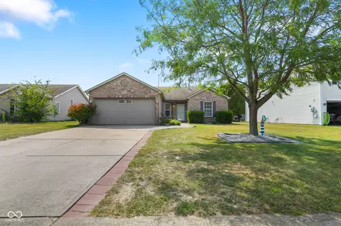 750 Indigo Ct, Greenfield, IN 46140