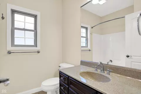 6166 Regency Dr, Columbus, IN 47203 photo 33