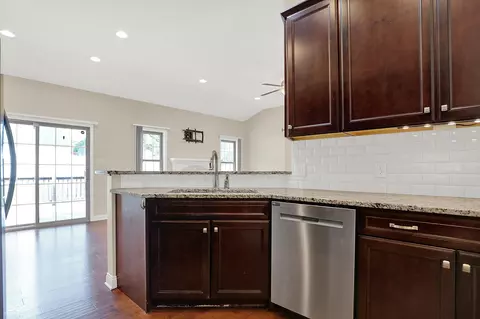 6166 Regency Dr, Columbus, IN 47203 photo 15