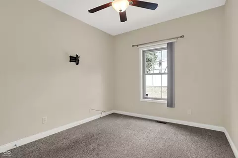 6166 Regency Dr, Columbus, IN 47203 photo 38