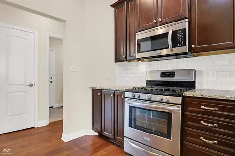 6166 Regency Dr, Columbus, IN 47203 photo 18
