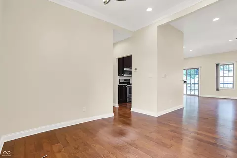 6166 Regency Dr, Columbus, IN 47203 photo 12