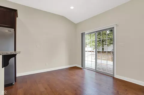 6166 Regency Dr, Columbus, IN 47203 photo 13