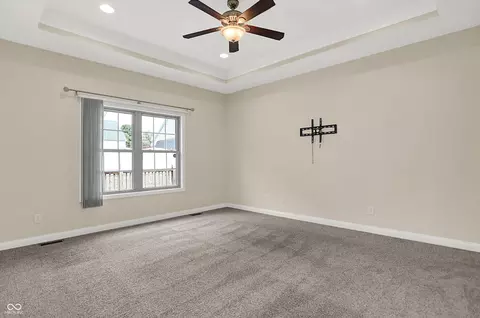 6166 Regency Dr, Columbus, IN 47203 photo 22