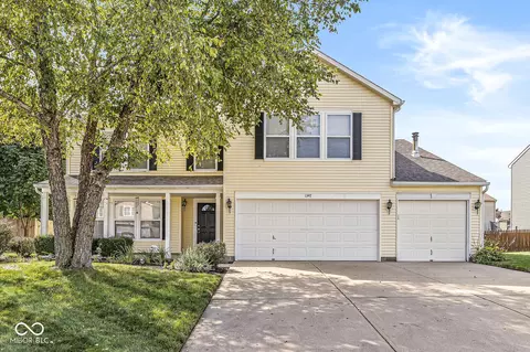 1347 King Maple Dr, Greenfield, IN 46140