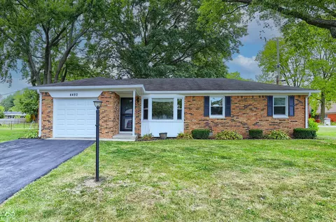 4480 Chatham Dr, Brownsburg, IN 46112