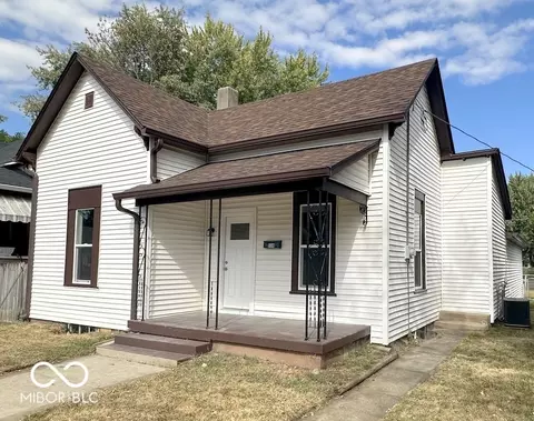 530 W Franklin St, Shelbyville, IN 46176