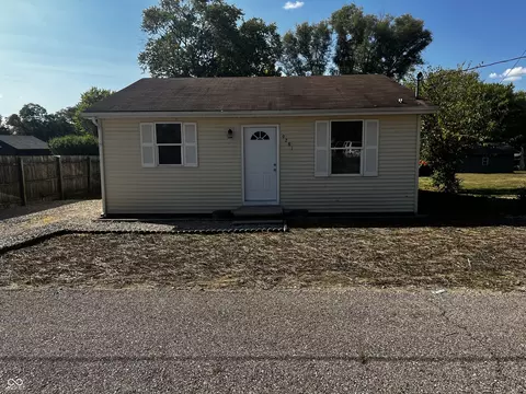 9281 Geneva Main St, Flat Rock, IN 47234