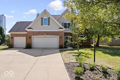 8965 Sommerwood Dr, Noblesville, IN 46060