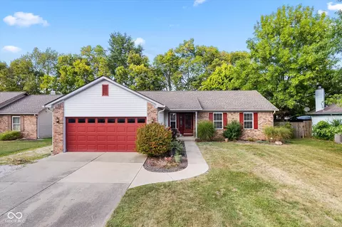 430 W Harriman Ave, Bargersville, IN 46106
