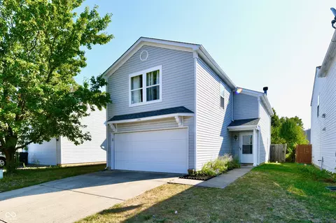 1247 Odell Ln, Greenwood, IN 46143