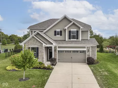 13595 Forest Glade Dr, Fishers, IN 46037