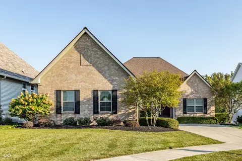 930 Hadleigh Pass, Westfield, IN 46074
