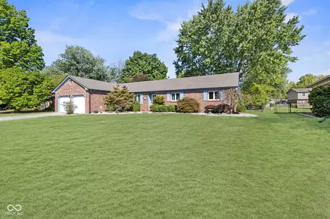 Exterior - 1730 Beech Dr N, Plainfield, IN 46168 photo 11 of 12