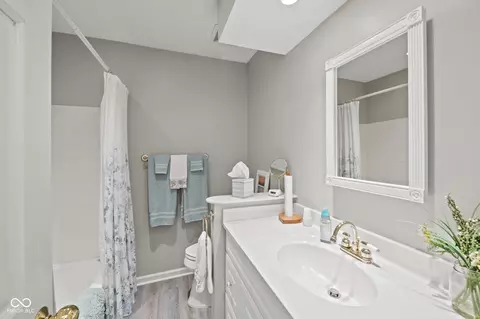 Bath - 1730 Beech Dr N, Plainfield, IN 46168 photo 1 of 2