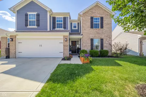 8748 Stoddard Ln, Indianapolis, IN 46217