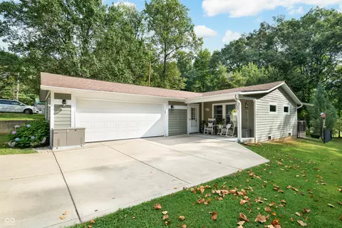 920 W Lakeview Dr, Nineveh, IN 46164