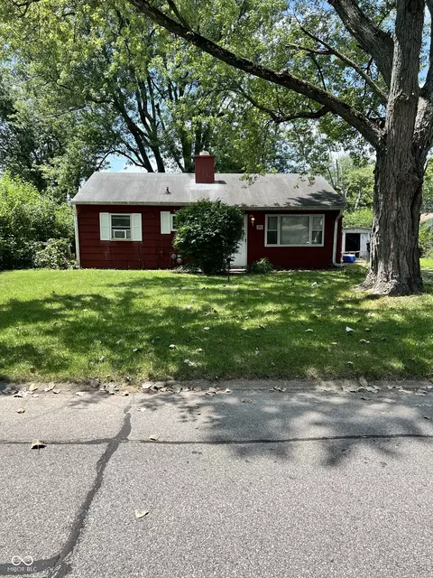 12 Lynwood Dr, Whiteland, IN 46184