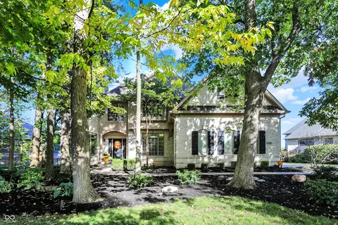 6976 Bladstone Rd, Noblesville, IN 46062