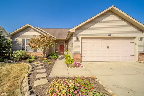 571 Redwood Dr, Pendleton, IN 46064
