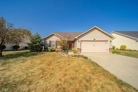 571 Redwood Dr, Pendleton, IN 46064 photo 2