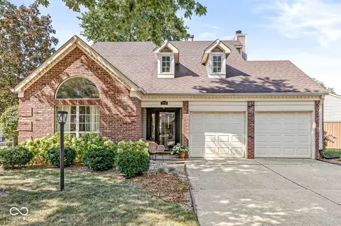 7716 Raleigh Ln, Fishers, IN 46038