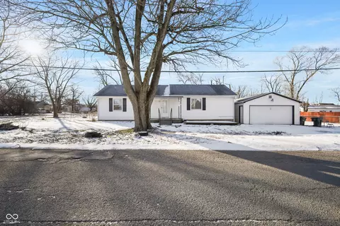 937 N Bellaire Ave, Muncie, IN 47303