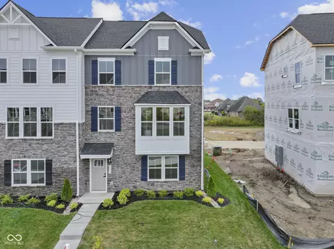 6293 Loraine Dr, Brownsburg, IN 46112
