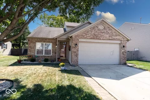 177 Hilltop Farms Blvd, Whiteland, IN 46184