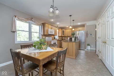 7302 Hidden Valley Dr, Plainfield, IN 46168 photo 9