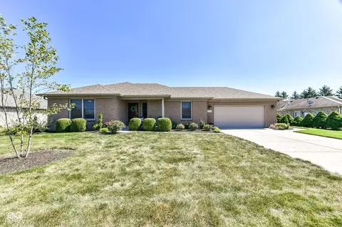 417 David Dr, Greenwood, IN 46142