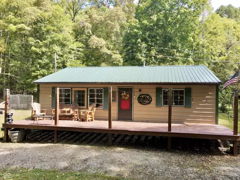 784 Combs Rd, Nashville, IN 47448