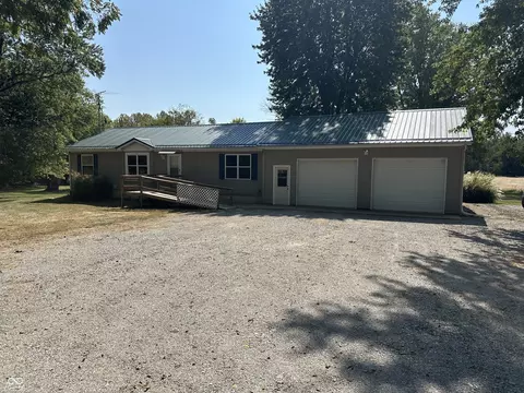 3705 S Keller Rd, Hillsboro, IN 47949