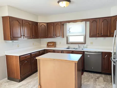 Kitchen - 4159 E 450 S, Waldron, IN 46182 photo 2 of 7