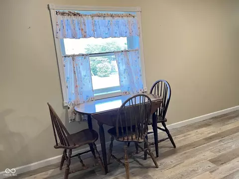 Dining - 4159 E 450 S, Waldron, IN 46182 photo 1 of 1