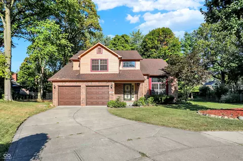 5906 Crystal Water Dr, Indianapolis, IN 46237