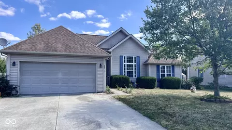 2293 Sumpter Ct, Columbus, IN 47203