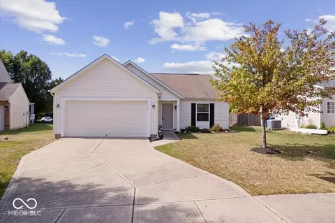 18653 Pilot Mills Dr, Noblesville, IN 46062