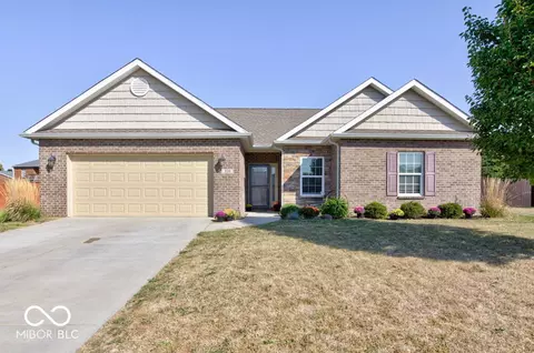 310 Westmoor Dr, Lebanon, IN 46052