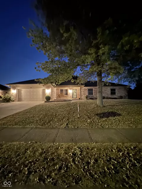 1007 Corey Ln, Plainfield, IN 46168