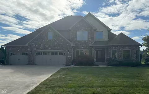5937 Claybourne Dr, Bargersville, IN 46106