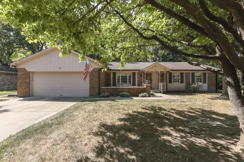 10 S Serenity Way, Greenwood, IN 46142